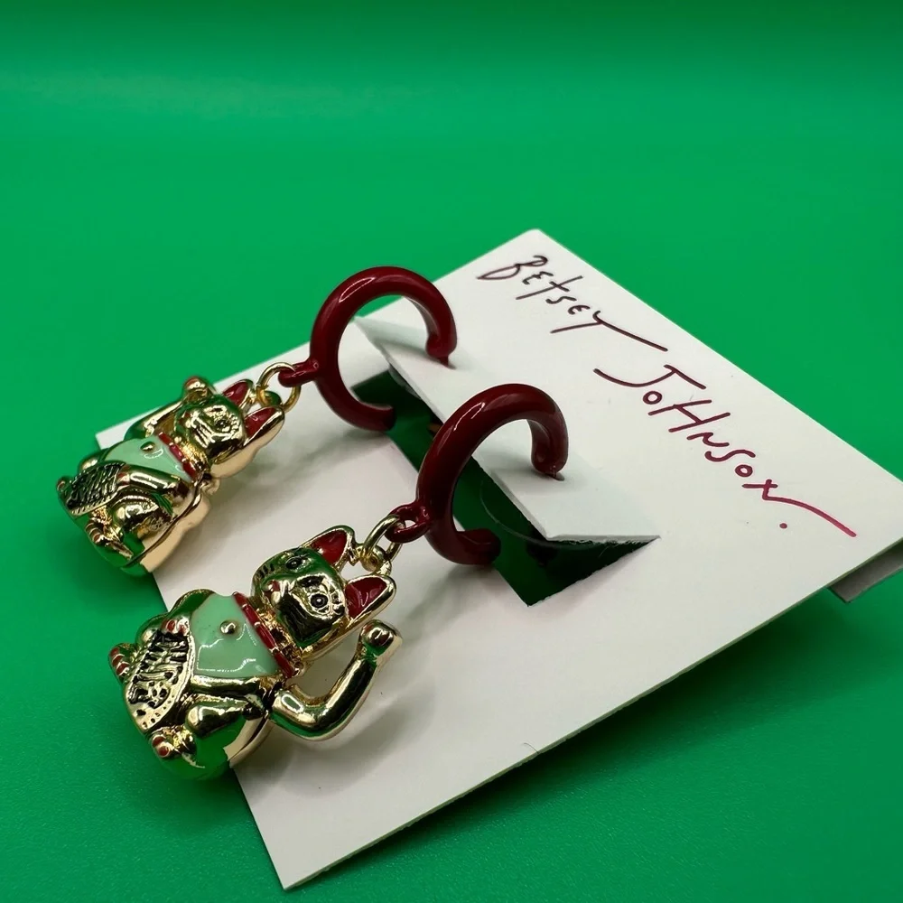 Betsey Johnson Lucky Cat earrings with waving arm NWT
